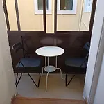Vendégház Martim Moniz 28 *