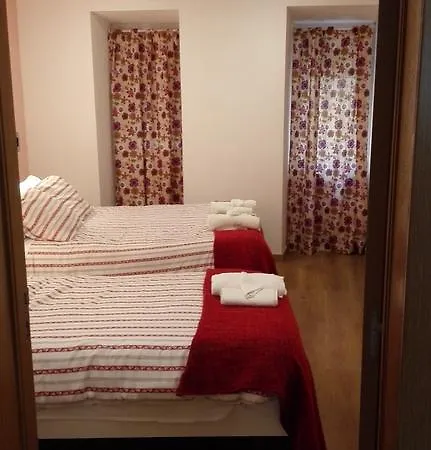 马蒂姆莫尼兹28号旅馆 招待所