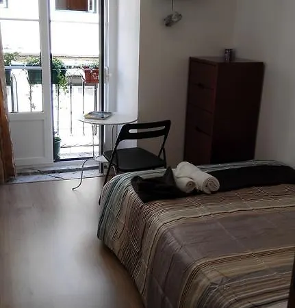 Vendégház Martim Moniz 28