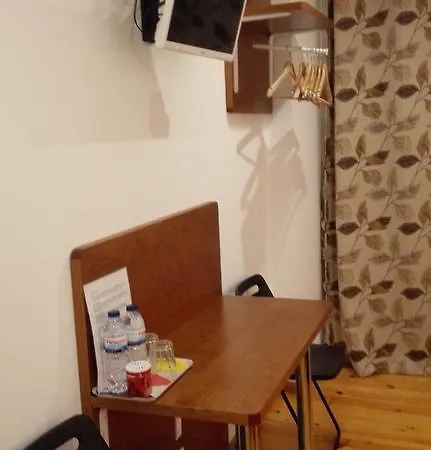 马蒂姆莫尼兹28号旅馆 * Lisboa