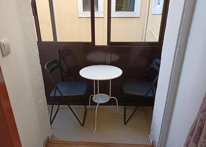 Pensionat Martim Moniz 28 *