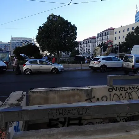 Vendégház Martim Moniz 28 *