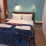 Guest house Martim Moniz 28