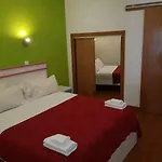 Guest house Martim Moniz 28 *